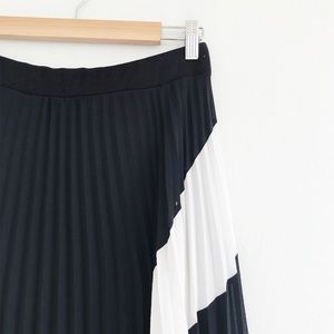 Anthropologie Skirts - Anthropologie Lapis Pleated Midi Skirt Anthropologie Skirts - Anthropologie Lapis Pleated Midi Skirt
